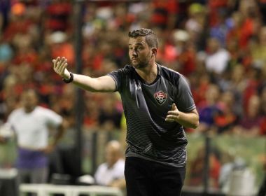 Osmar Loss cita 'série de fatores' para explicar revés do Vitória