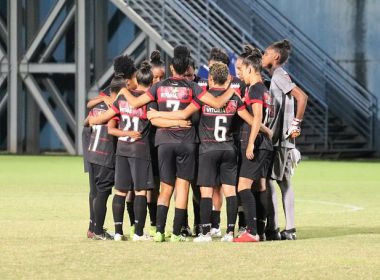 Vitória perde para o Santos pelo Campeonato Brasileiro de Futebol Feminino