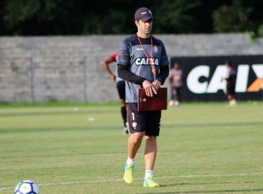 João Burse destaca campanha do Vitória no Aspirantes e prega cautela na 2ª fase