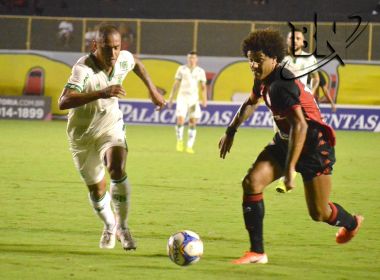 Com um jogador a mais, Vitória empata com o América-MG no Barradão