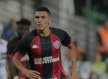 'Não pode tomar esses gols de vacilo', diz Léo Gomes após revés do Vitória