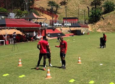 Lucas Cândido volta a treinar e pode reforçar o Vitória diante do Figueirense