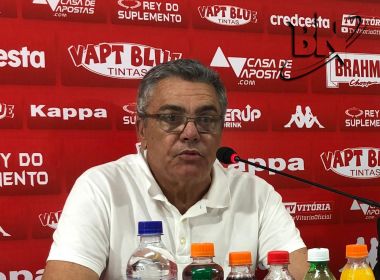 Paulo Carneiro solta o verbo e ameaça arbitragem após empate com a Juazeirense