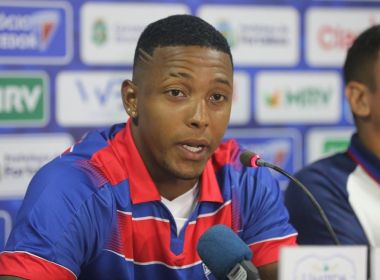 Vitória vai acionar Justiça para receber valor da transferência de David para o Fortaleza