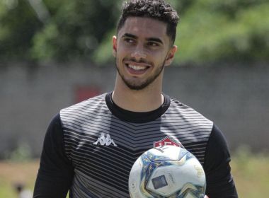 Antes de acerto com o Vitória, goleiro César diz que consultou Wilson