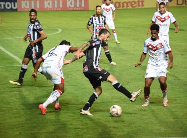 Vitória sai na frente, mas cede empate ao Operário nos acréscimos
