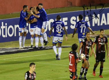 Na estreia do técnico Mazola Júnior, Vitória perde em casa para o Cruzeiro