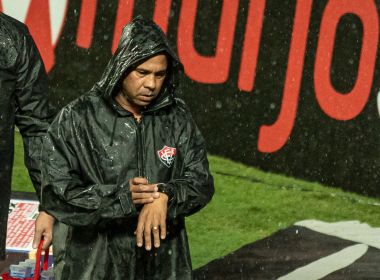 Rodrigo Chagas lamenta ineficiência do Vitória e cobra mais 'agressividade' do time