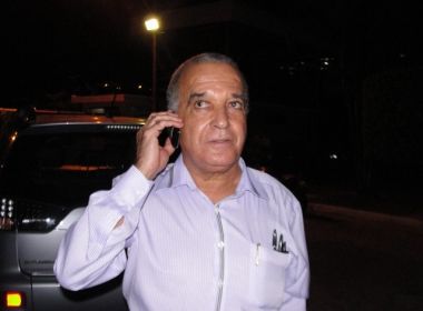 Silvoney Sales classifica gestão de Paulo Carneiro no Vitória como um 'desastre'
