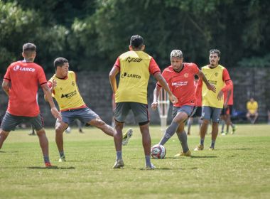 Mais dois jogadores se recuperam de Covid-19 e voltam aos treinos no Vitória