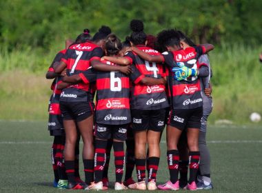 Vitória reativa futebol feminino; time disputará duas competições