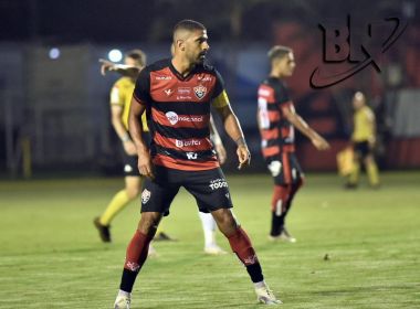 Recuperado, Tréllez é relacionado no Vitória para enfrentar o Confiança