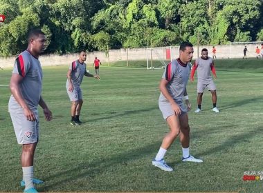 Rodrigão trabalha com o grupo e participa de primeiro treino pelo Vitória