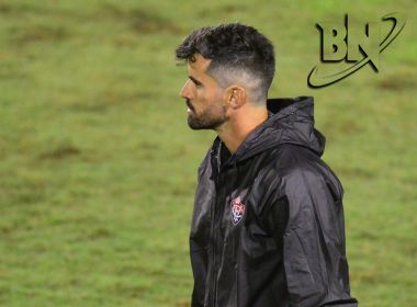 Árbitro relata agressão de Ricardo Amadeu a jogador do Atlético-CE: 'Estava no chão'