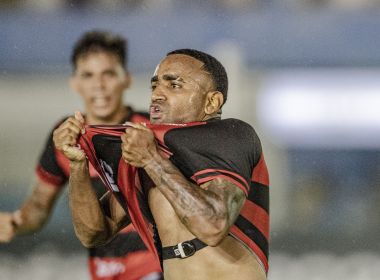 Foi no drama! Vitória empata com o Paysandu e conquista acesso para a Série B