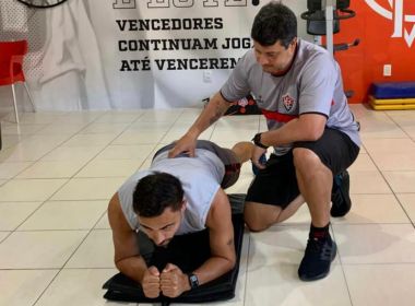 Lazaroni, do Vitória, passa por cirurgia bem-sucedida e inicia fase de fisioterapia
