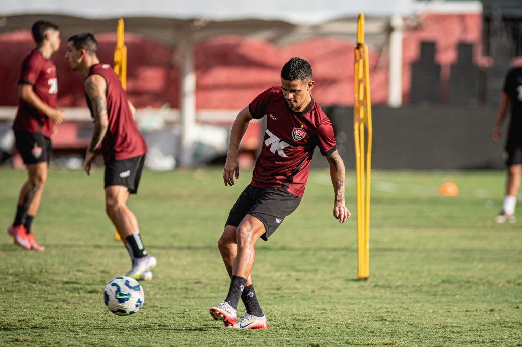 Victor%20Ferreira 14299%5B1%5D%20(1)1