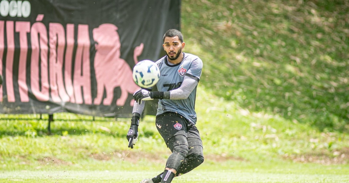 Vitória finaliza preparação e relaciona 23 jogadores para enfrentar o Corinthians 