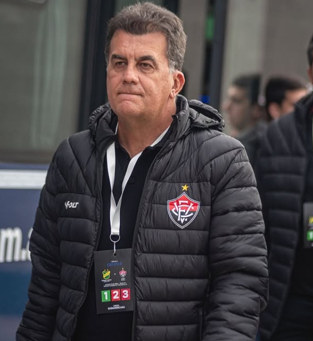 Fábio Mota dispara contra comissão de arbitragem da CBF: “Isso é um absurdo. Respeitem o Vitória”