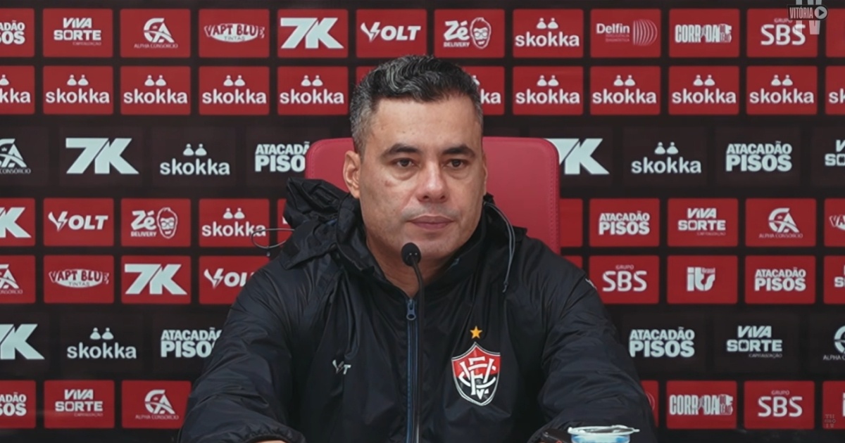Jair Ventura vê Vitória 'no caminho certo' e minimiza jejum como visitante: 