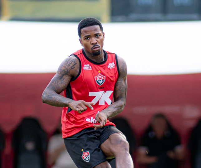 Vitória realiza treino tático de olho no Cruzeiro pelo Campeonato Brasileiro