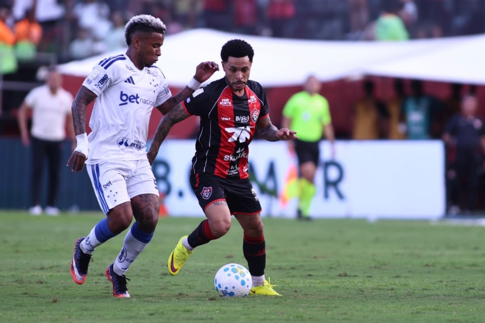Faltando 10 jogos, Vitória é o 8º com maior risco de queda; veja probabilidades