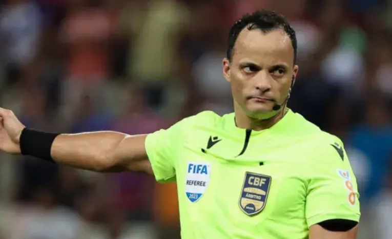 CBF define árbitro do DF para Corinthians x Vitória; veja escala