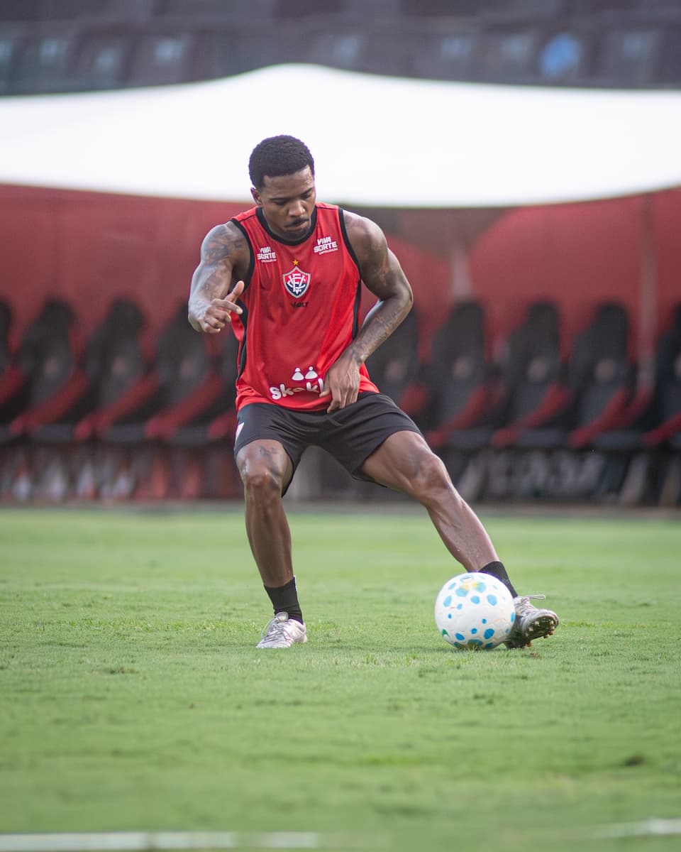 Vitória encerra preparação para encarar o Athletico-PR; Cacá retorna