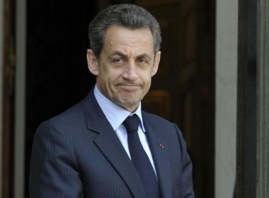Ex-presidente francês Sarkozy é detido por financiamento ilegal de campanha