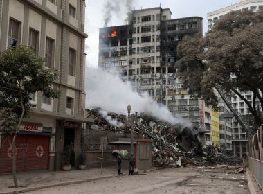 Imóveis vizinhos do prédio que desmoronou não têm risco de cair, diz Defesa Civil