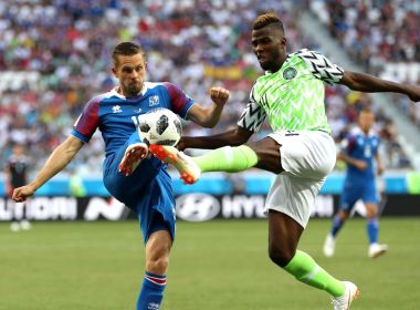 Nigéria bate Islândia, vence a primeira na Copa e aumenta esperança da Argentina