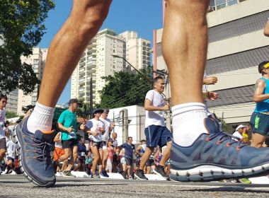 Corredores fazem trajeto da São Silvestre mesmo após adiamento