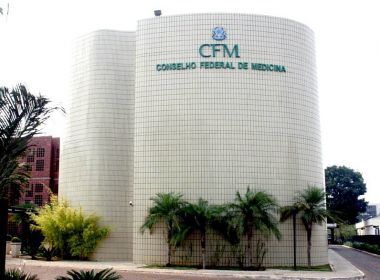 Ex-presidentes e conselheiros do CFM pedem a órgão posicionamento na pandemia