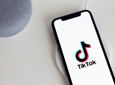 Itália bloqueia TikTok após morte de menina de 10 anos