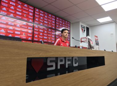 Diniz 'escapa' de demissão no São Paulo por falta de opções