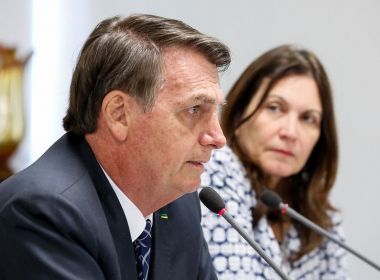 Presidente da CCJ, Bia Kicis tenta impedir que oposição chame Bolsonaro de genocida
