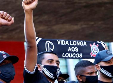 Organizada se aproxima do Corinthians e propõe vaquinha para pagar estádio