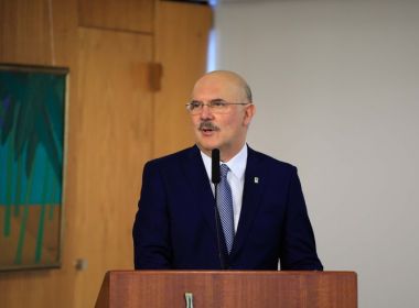 Milton Ribeiro faz nova mudança e demite presidente da Capes