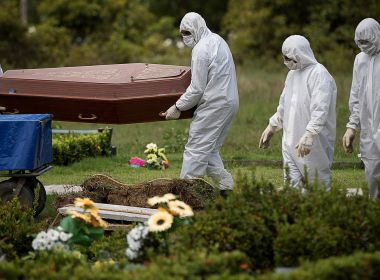 Brasil registra mais de 20 mil mortes por Covid na semana, a 2ª mais letal da pandemia