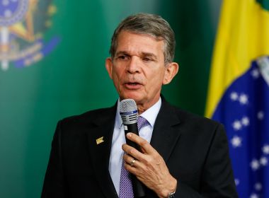 General Luna toma posse na Petrobras dizendo que desafio é conciliar consumidor e acionista