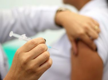 Países com vacinação avançada contra a Covid mostram queda de internações e mortes