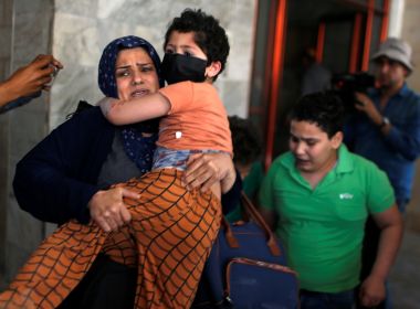 Confronto com Israel causa crise humanitária em Gaza, com falta de água e 52 mil deslocados