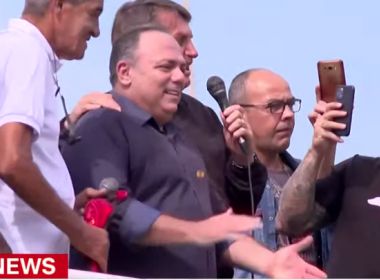 Exército decide não punir Pazuello por participação em ato com Bolsonaro no Rio