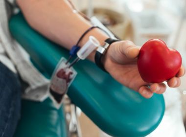 Doações de sangue no país caem 10% e estados buscam remanejar estoque