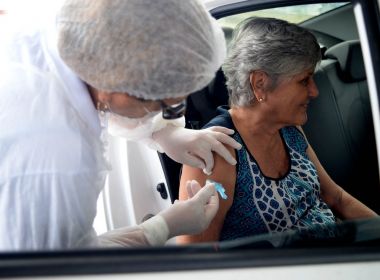 Vacinação contra a Covid-19 já evitou a morte de 43 mil idosos no país