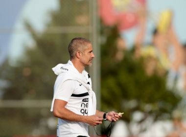 Corinthians mantém cautela com garotoda do ataque e monitora o mercado