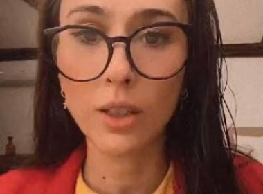 Tatá Werneck se emociona em live com Chiquinha, de 'Chaves': 'Eu te amo muito'