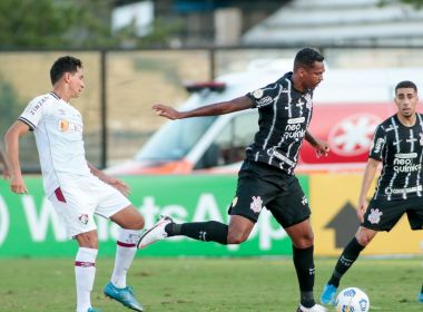 Jô supera Dentinho e se torna o artilheiro do Corinthians no século 21
