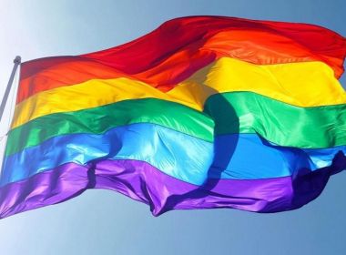 Entenda o que significa cada letra da sigla LGBTQIA+