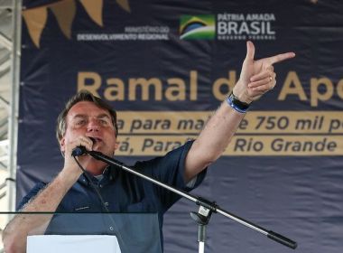 Falas de Bolsonaro prejudicam vacinação, diz ex-coordenadora do PNI